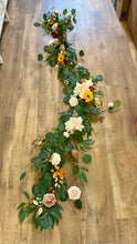 Load image into Gallery viewer, HIPP100-B Ivory/Mauve/Orange Garland