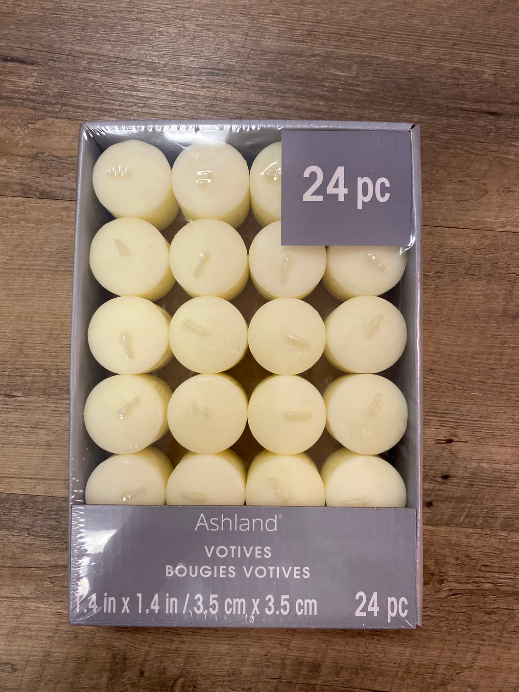 RUCK100-F Ivory Votive Candles