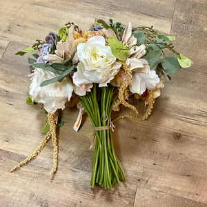 DAWS100-A Mixed Neutral Flower Bouquet