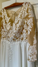 Load image into Gallery viewer, SPAYDE-A Long Sleeve Appliqué, A-Line Gown. NWOT, Size 18W