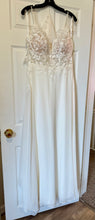 Load image into Gallery viewer, ALTS-B Ivory Fit &amp; Flare Gown. Size 14 NWT
