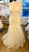 Load image into Gallery viewer, LUND100-M Ivory Fit &amp; Flare Gown. Size 12