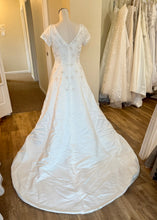 Load image into Gallery viewer, WYLA100-A Cap Sleeve, Ivory Vine Gown. Size 6/8