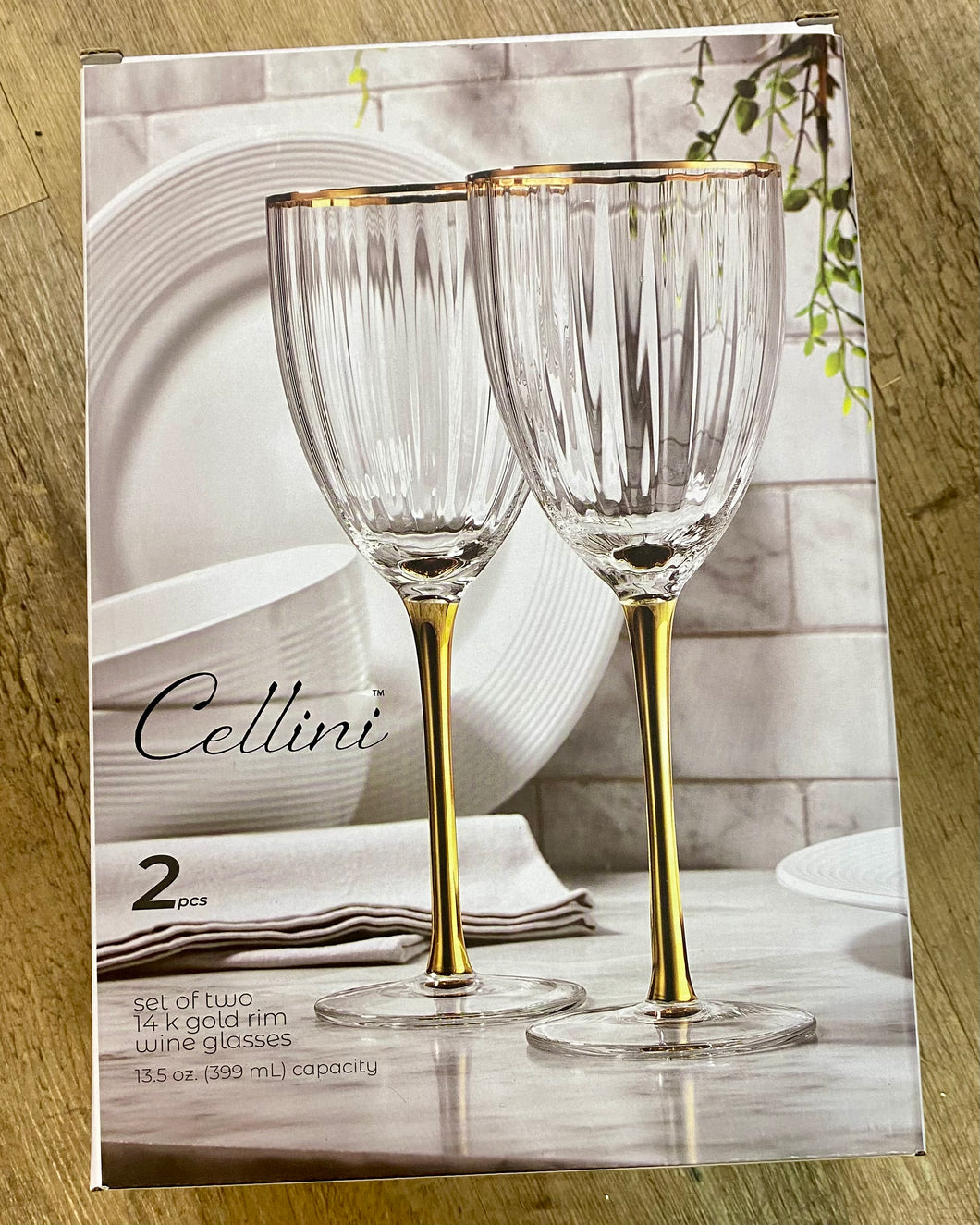 TERC100-F 2 Gold Rim Wine Glasses