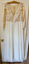Load image into Gallery viewer, SPAYDE-A Long Sleeve Appliqué, A-Line Gown. NWOT, Size 18W