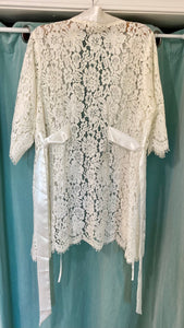 SMIT200-RA Off-White Lace Robe. Size S/M