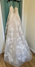 Load image into Gallery viewer, JASP100-F Ivory Floral Ball Gown w/ Train. Size 14