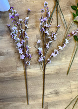 Load image into Gallery viewer, LYNN100-CF 39” Purple Orchid Stems