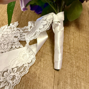 HENZ100-B Purple & White Bridal Bouquet