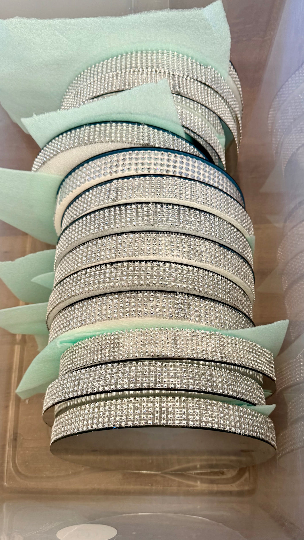 REES100-N Silver Rhinestone, Mirror Centerpiece (Bigger)