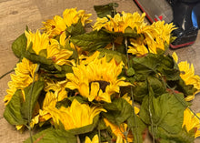 Load image into Gallery viewer, CARP100-C Large Sunflower Bunch