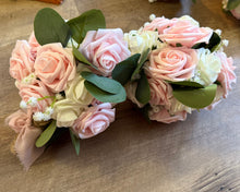 Load image into Gallery viewer, PIGZA-H Pink &amp; Ivory Foam-Flowers, Toss Bouquet