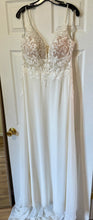 Load image into Gallery viewer, ALTS-B Ivory Fit &amp; Flare Gown. Size 14 NWT