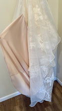 Load image into Gallery viewer, BUCC100- Sequins Ivory/Nude Fit &amp; Flare. Size 4 NWT