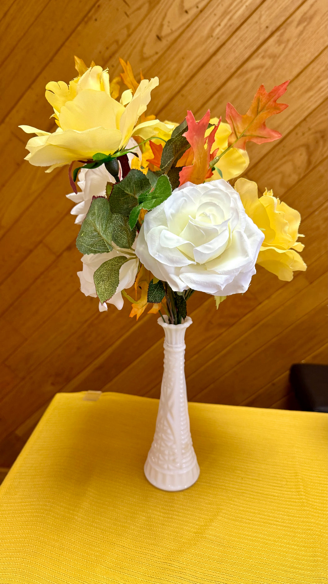 LYNC400-G Ivory & Yellow Fall Floral Arrangement