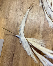 Load image into Gallery viewer, DIEH300-H Ivory Pampas Grass Garland