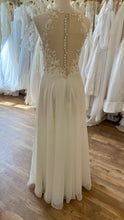 Load image into Gallery viewer, NESTOR-A Ivory Appliqué, Chiffon Gown with Pockets. Size 8P