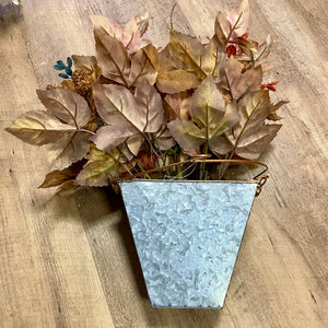 HIPP100-J Fall Arrangement in Galvanized Hangers