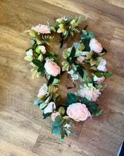 Load image into Gallery viewer, MCMULLEN-H 5ft Blush Pink &amp; Eucalyptus Garland