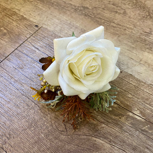 RUCK100-H Ivory Boutonnière