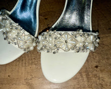 Load image into Gallery viewer, AGER100-B Rhinestone, Ivory Block Heel. Size 8.5/9
