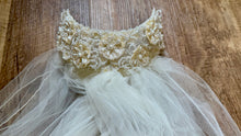 Load image into Gallery viewer, HERNAN-D Vintage Tiara, Headpiece Veil