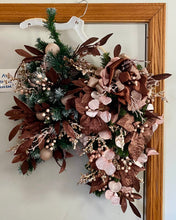 Load image into Gallery viewer, BEEN100-G Large Broom Swag- Pine/Christmas