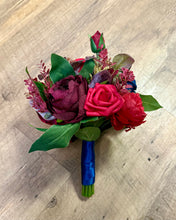 Load image into Gallery viewer, MCNE100-A Navy Blue &amp; Burgundy Bouquet