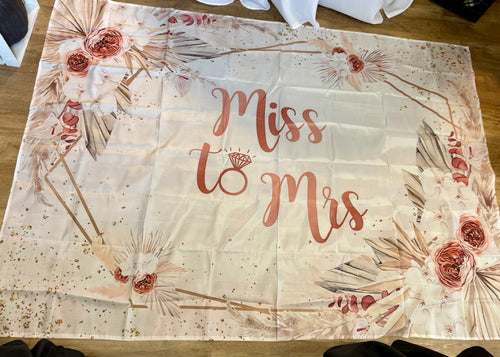 SMEG100-Q “Miss to Mrs” Boho Backdrop
