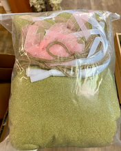 Load image into Gallery viewer, TERC100-O Glittery Gold Draping Material/Chiffon Runner