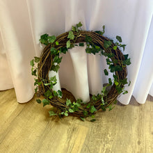 Load image into Gallery viewer, SMEG100-DL 18” Ivy Wreath