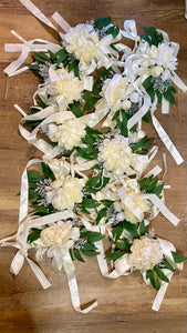 BURT100-E Ivory Floral Pew/Chair Bows