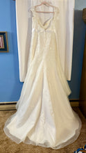 Load image into Gallery viewer, DOEGE- Ivory Lace Gown, Cap Sleeve. Size 20W