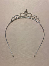 Load image into Gallery viewer, BOOK100-J Silver Tiara Headband