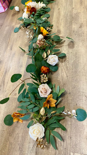 HIPP100-B Ivory/Mauve/Orange Garland