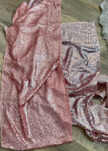 Load image into Gallery viewer, REES100-A Matte Pink, Sequins Table Runner