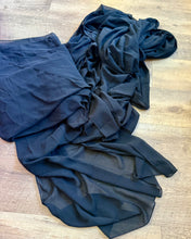 Load image into Gallery viewer, SMEG100-DY 18ft Black Draping Material/Chiffon Runner