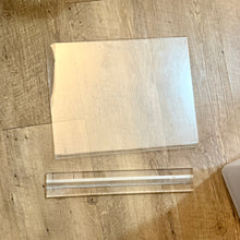 Load image into Gallery viewer, REES100-BQ 10” x 8” Acrylic Frame