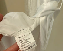 Load image into Gallery viewer, BORING-J White, Satin Robe. Size XL