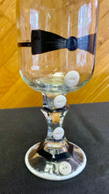 Load image into Gallery viewer, BEAN100-F Painted Bride &amp; Groom Mason Jar Glasses
