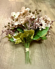 Load image into Gallery viewer, AGER100-L 15 Beige Pink, Mini Daisies