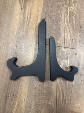Load image into Gallery viewer, SZEK-Q Black, Wood Easel