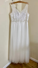Load image into Gallery viewer, LANE100-A NWT White Tulle Gown. Size 20W