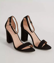 Load image into Gallery viewer, LYNN100-AA Black Block Heels. Size 10