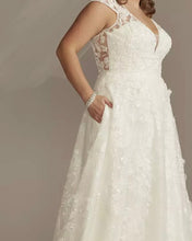 Load image into Gallery viewer, GASTON-D A-Line Sequins, Ivory Gown. Size 12
