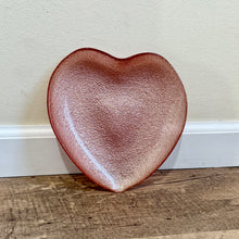 Load image into Gallery viewer, REES100-CM Heart-Shaped Rose Gold Glass Plate