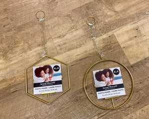 AGAG100-W 4x4” Gold Hanging Photo Frame