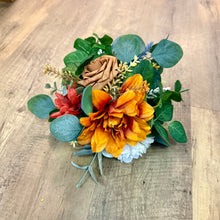Load image into Gallery viewer, KESS100-D Fall Colored Mini Bouquet