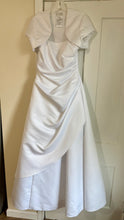 Load image into Gallery viewer, GASTON-B Strapless, White Satin Gown. Size 10