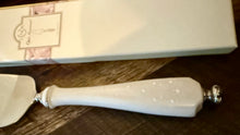 Load image into Gallery viewer, LYNN100-O Lenox Opal Cake Server